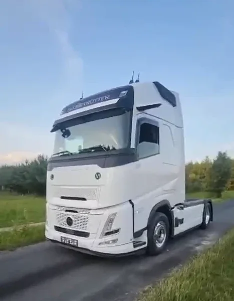 کشنده ولوو آیرو 500 مدل 2025 صفر خشک