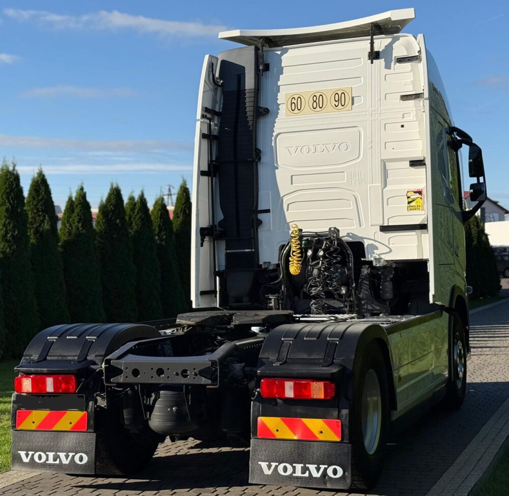 ولوو FH500(کدB17) - تصویر 2