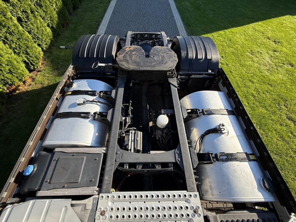 ولوو FH500(کدB17) - تصویر 6