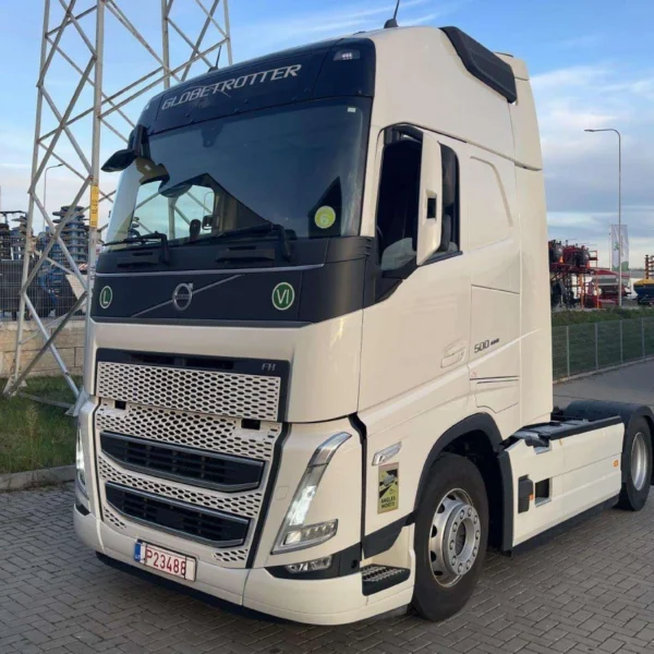 کشنده ولوو FH 500 سه خط مدل 2023 فول کالر با کارکرد کم