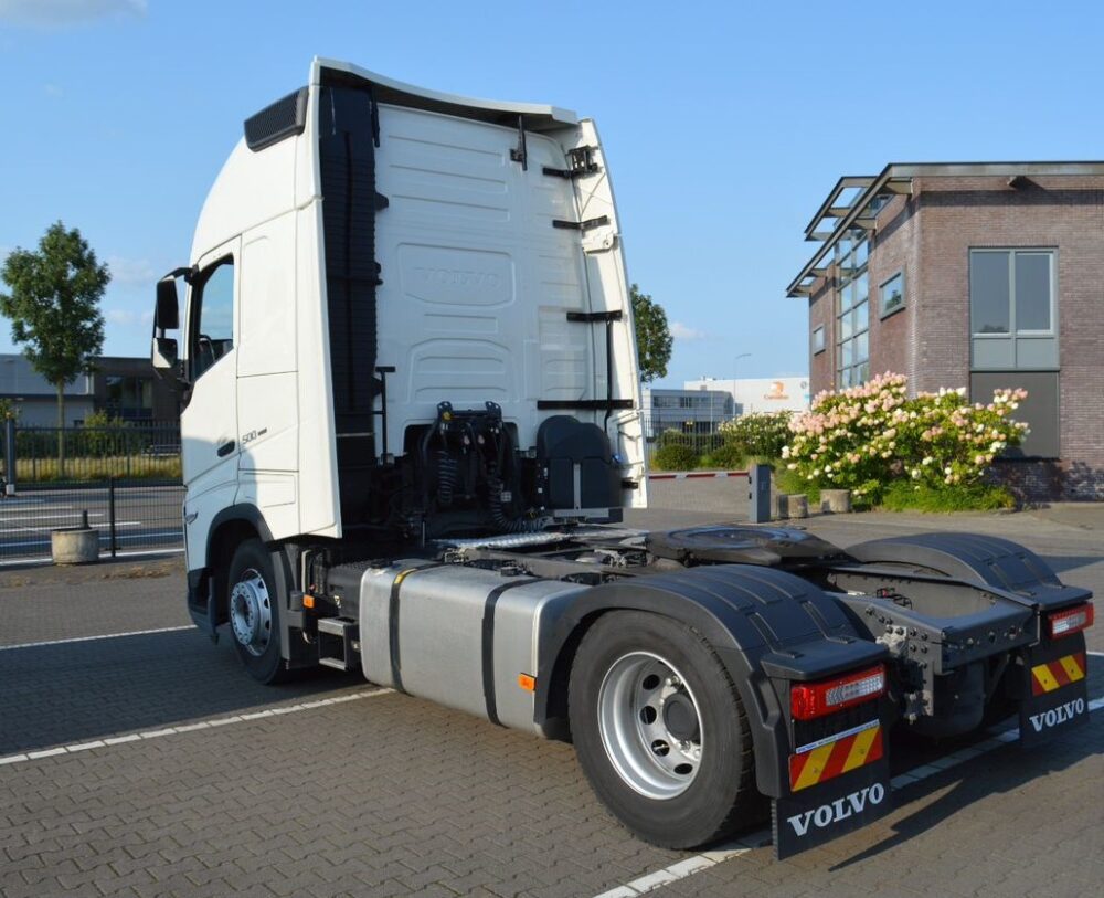 ولوو FH500(کدB16) - تصویر 7