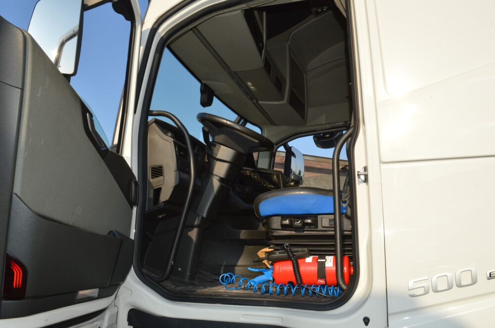 ولوو FH500(کدB16) - تصویر 8