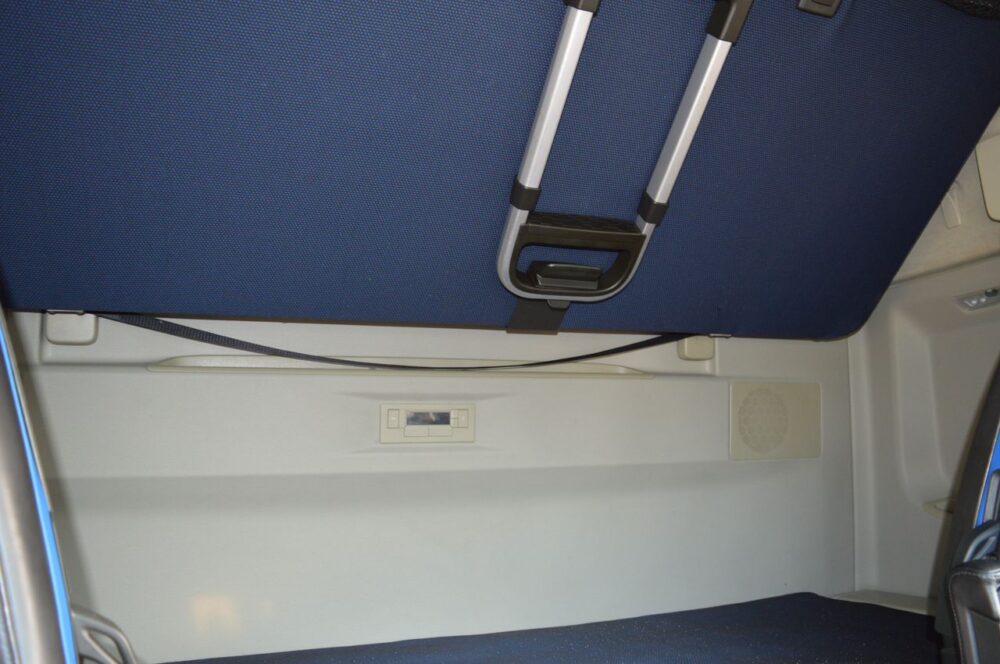 ولوو FH500(کدB16) - تصویر 11