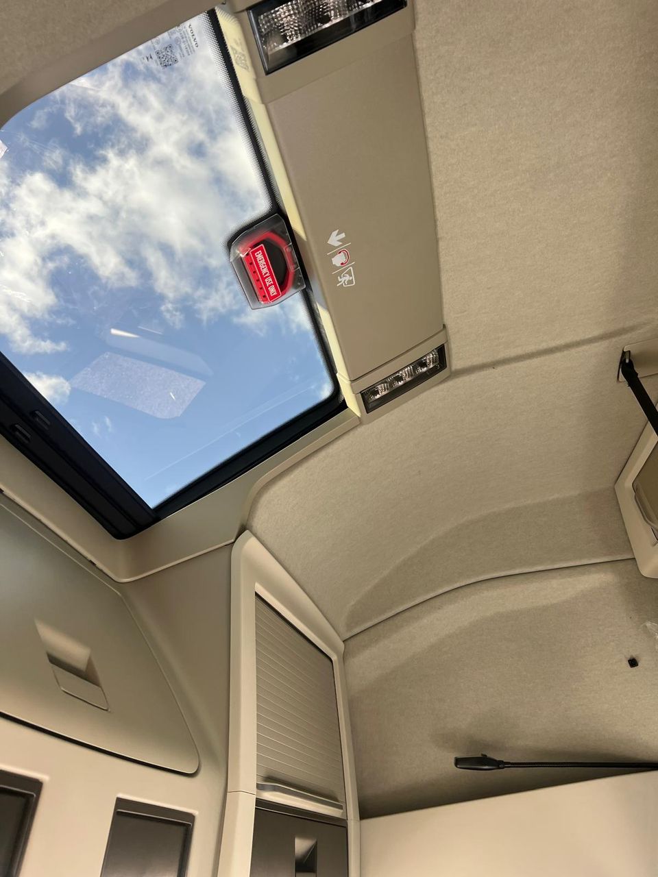 ولوو آیرو۵۰۰(B07) - تصویر 2