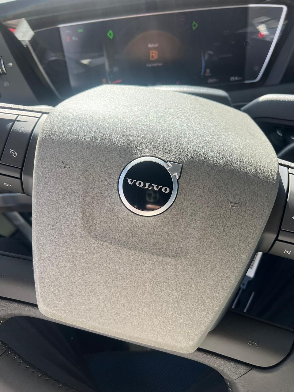 ولوو آیرو۵۰۰(B07) - تصویر 3