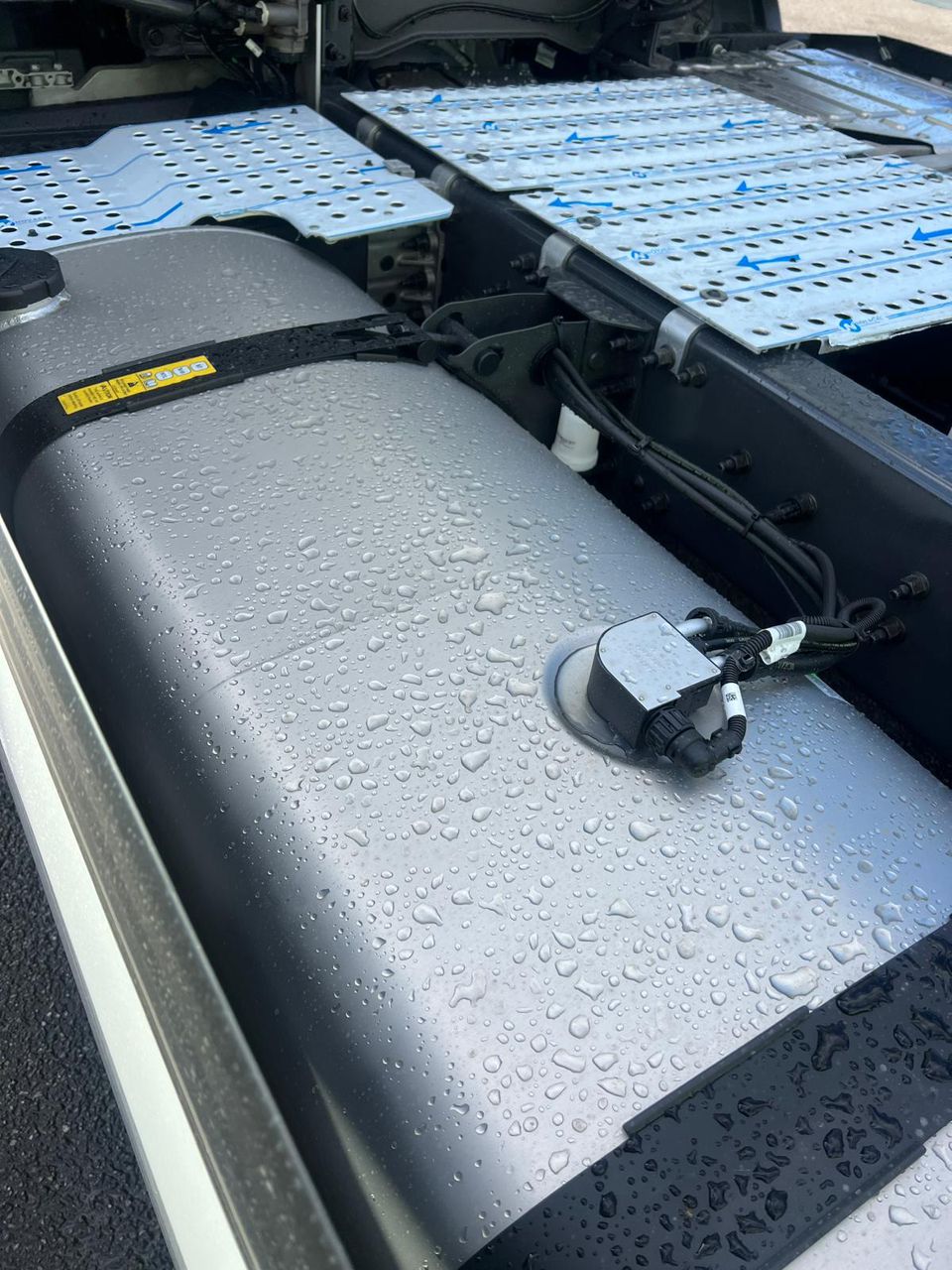 ولوو آیرو۵۰۰(B07) - تصویر 11