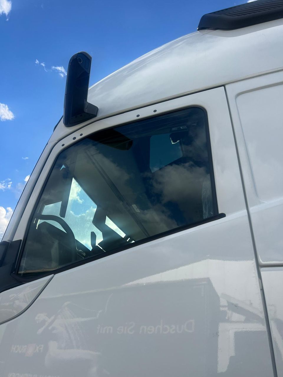 ولوو آیرو۵۰۰(B07) - تصویر 12