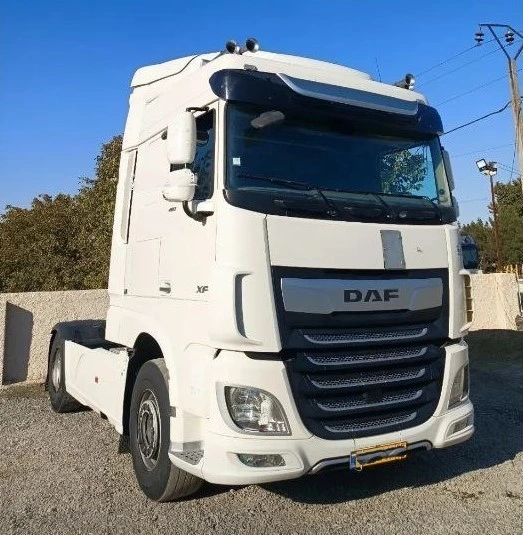 نمای کامل کشنده داف XF480 مدل 2020، بی رنگ و فول کامل