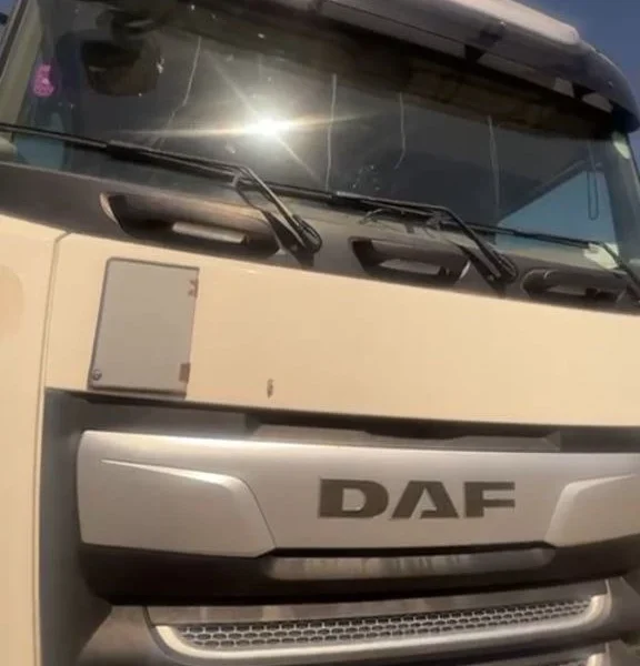 کشنده داف XF 480 مدل 2020 سقف نرمال و آماده نصب فلاپ