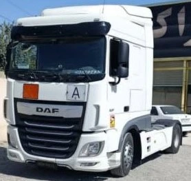 نمای کامل کشنده داف XF480 مدل 2019، با سقف نرمال