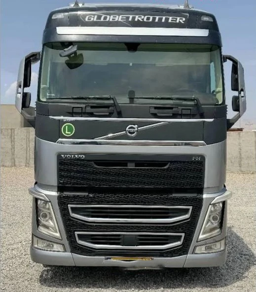 کشنده ولوو FH500 مدل 2019، اتاق دو خط