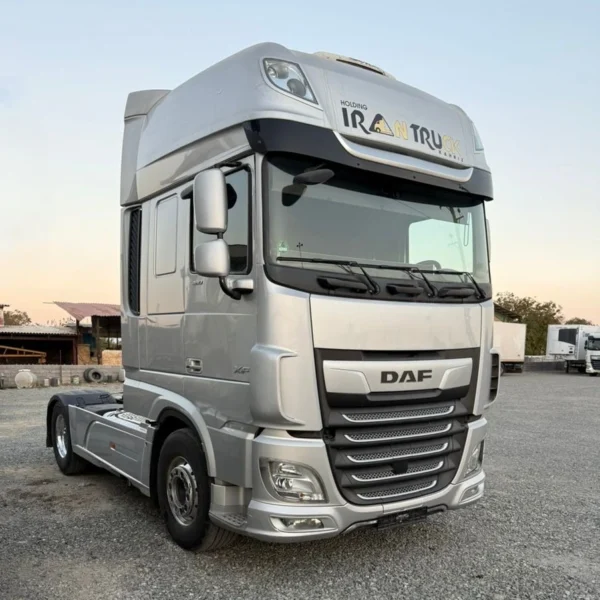 کشنده داف XF 480 مدل 2020 سقف بلند با رینگ الکوا و فلاپ کامل