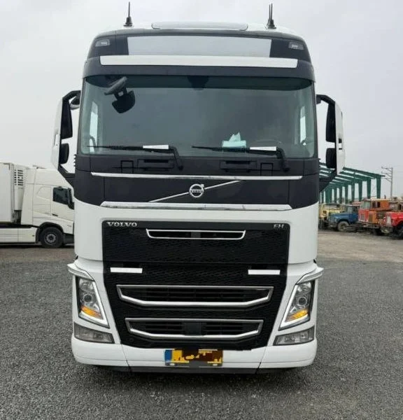 کشنده ولوو FH 500 سه خط مدل 2018 یورو 6 با فلاپ اورجینال