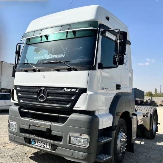 کشنده بنز آکسور 1843 مدل 1389 با لاستیک 90 درصد