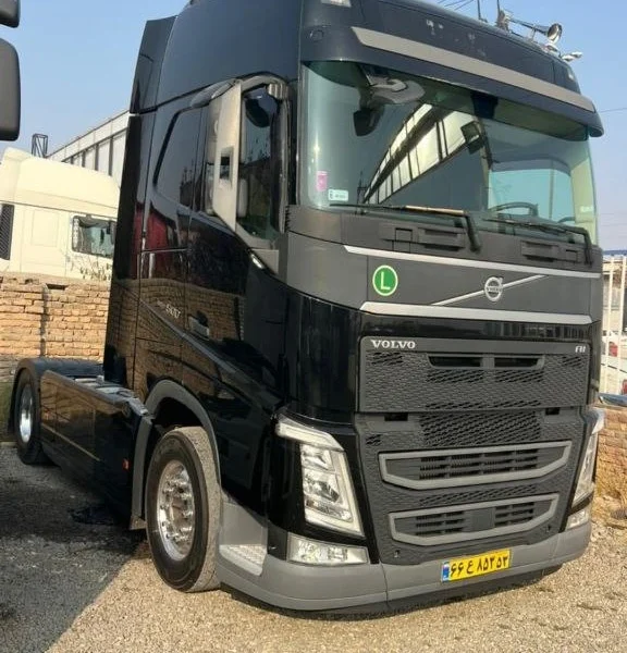 کشنده ولوو FH 500 مدل 2021 بدون رنگ با رینگ استیل