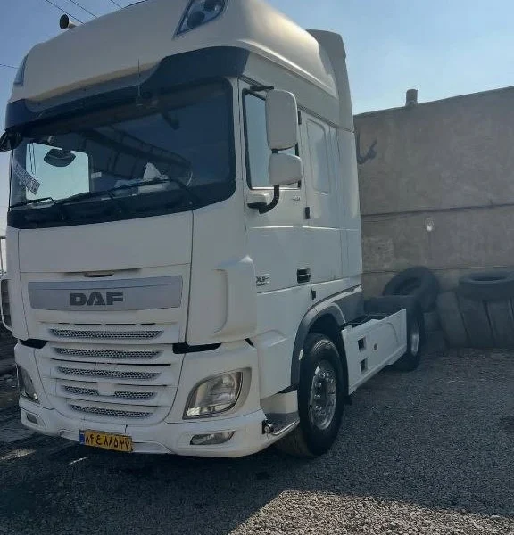 کشنده داف XF 460 مدل 2014 با رینگ استیل و لاستیک 90 درصد