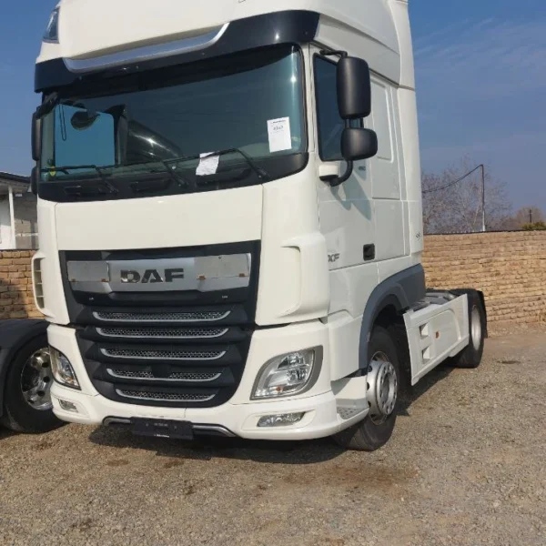 کشنده داف XF 480 مدل 2021 با کولر درجا و فلاپ فابریک